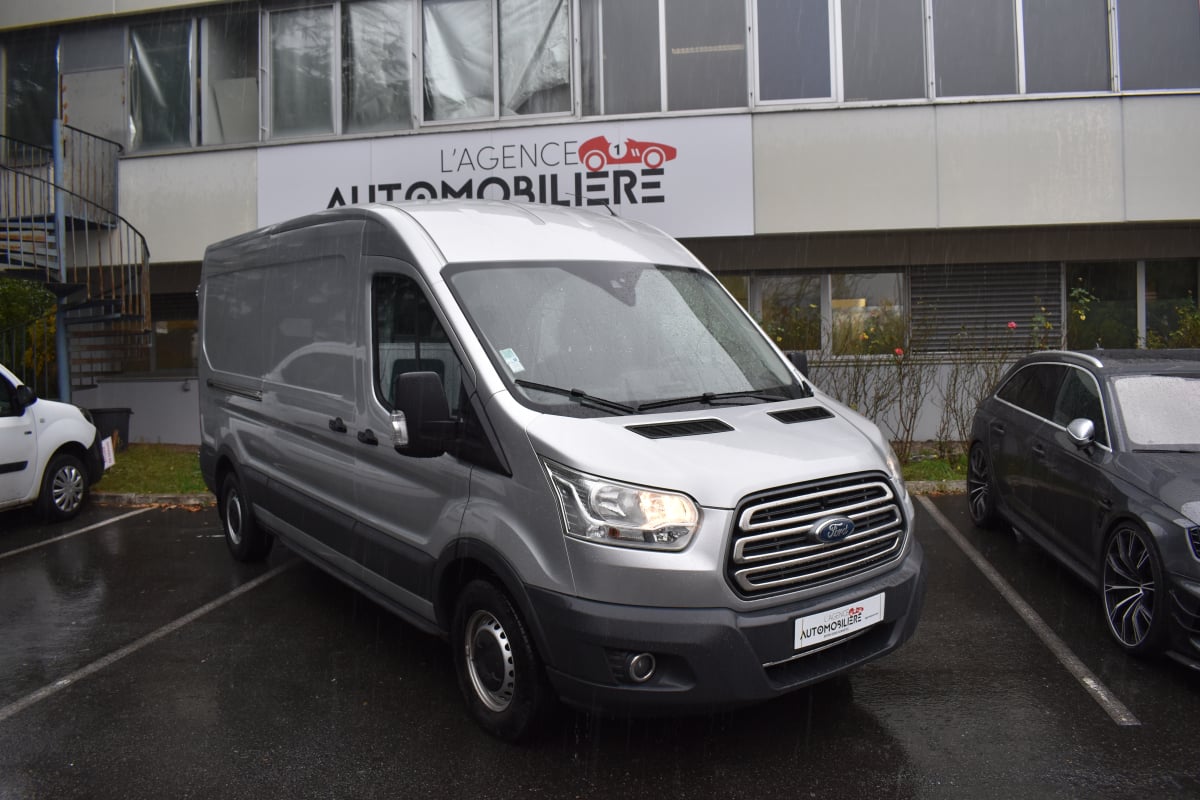 Ford Transit Transit 310 L3H2 2.2 TDCi Fourgon long tôlé — 1