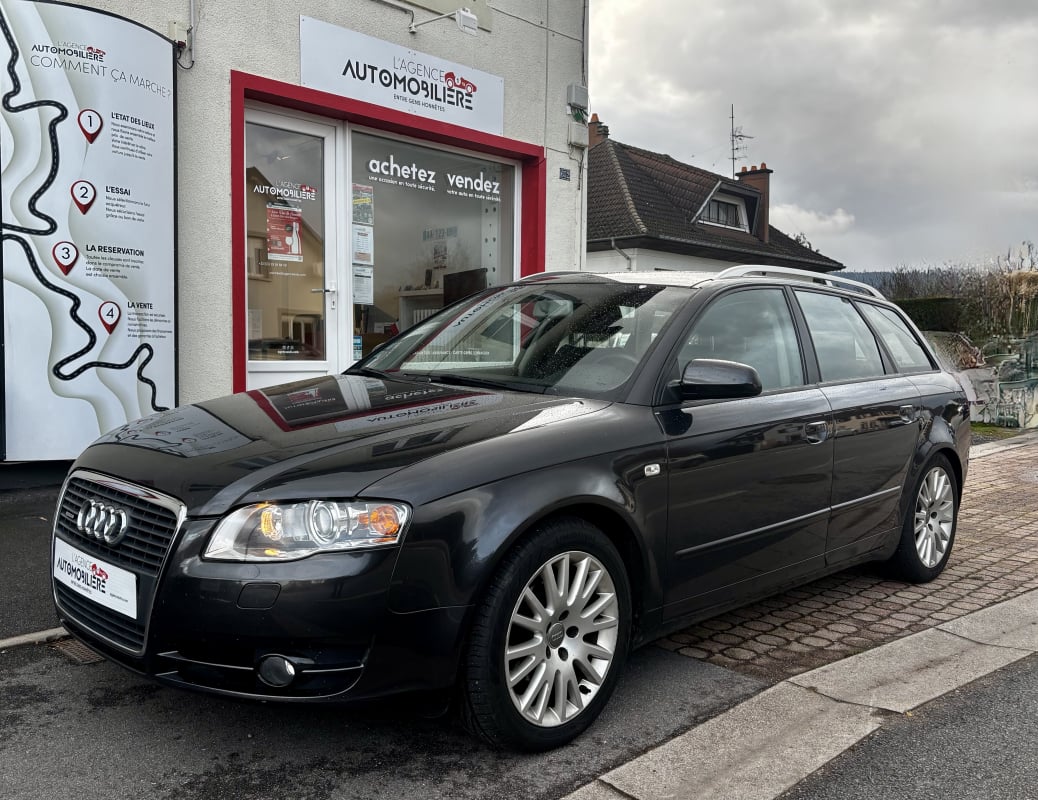 Audi A4 Avant Quattro (8ED) 2.0 TDi 140 ch Ambiante — 1