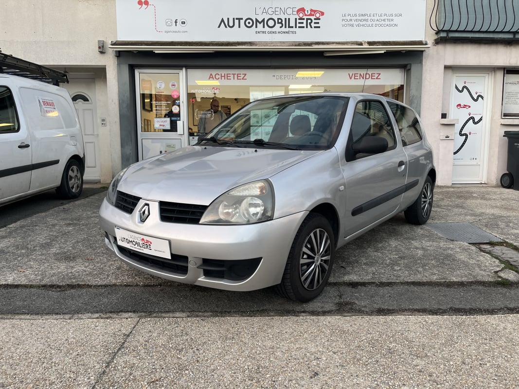 Renault Clio II Phase 2 Campus 1.5 dCi 65 cv - Distribution à jour Seconde main — 1