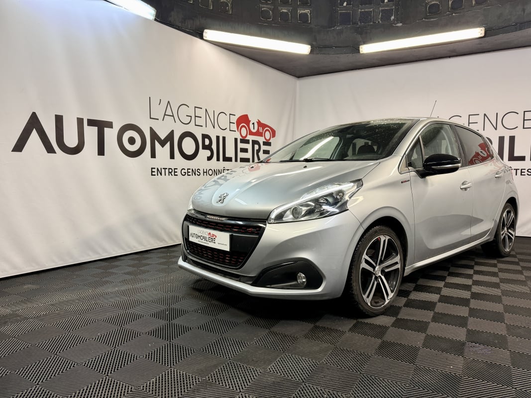 Peugeot 208 1.2 PURETECH 110 S&S GT LINE — 1