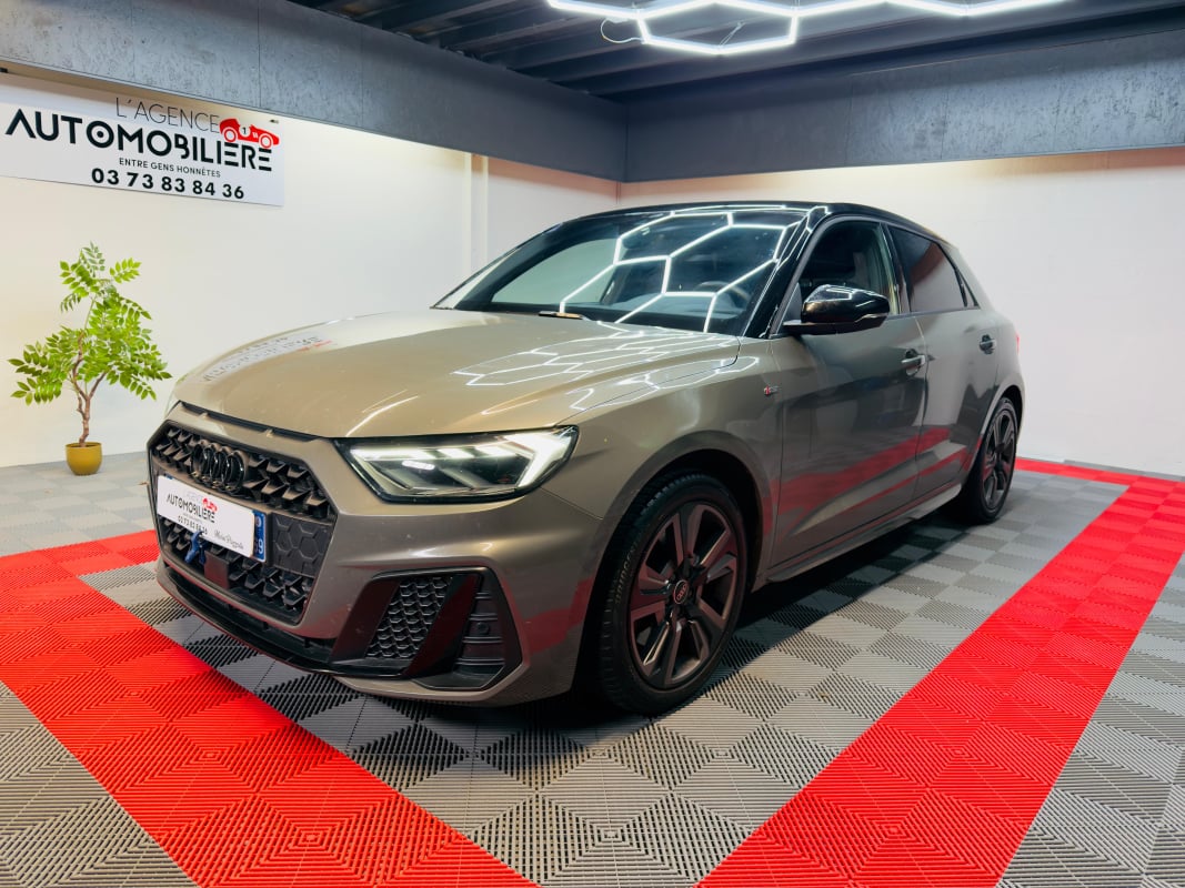 Audi A1 II 2.0 40 TFSI 207 SPORTBACK SLINE — 1