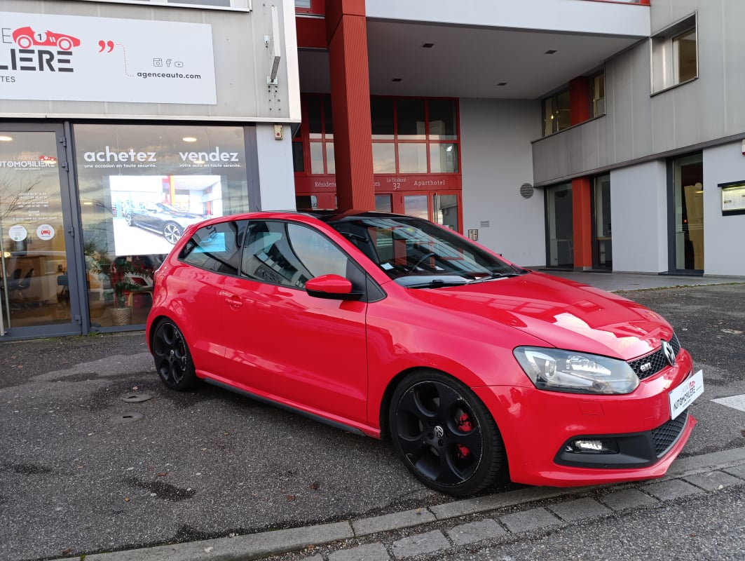 Volkswagen Polo V 1.4 GTI DSG7 180 cv Boîte auto - Toit Pano — 1