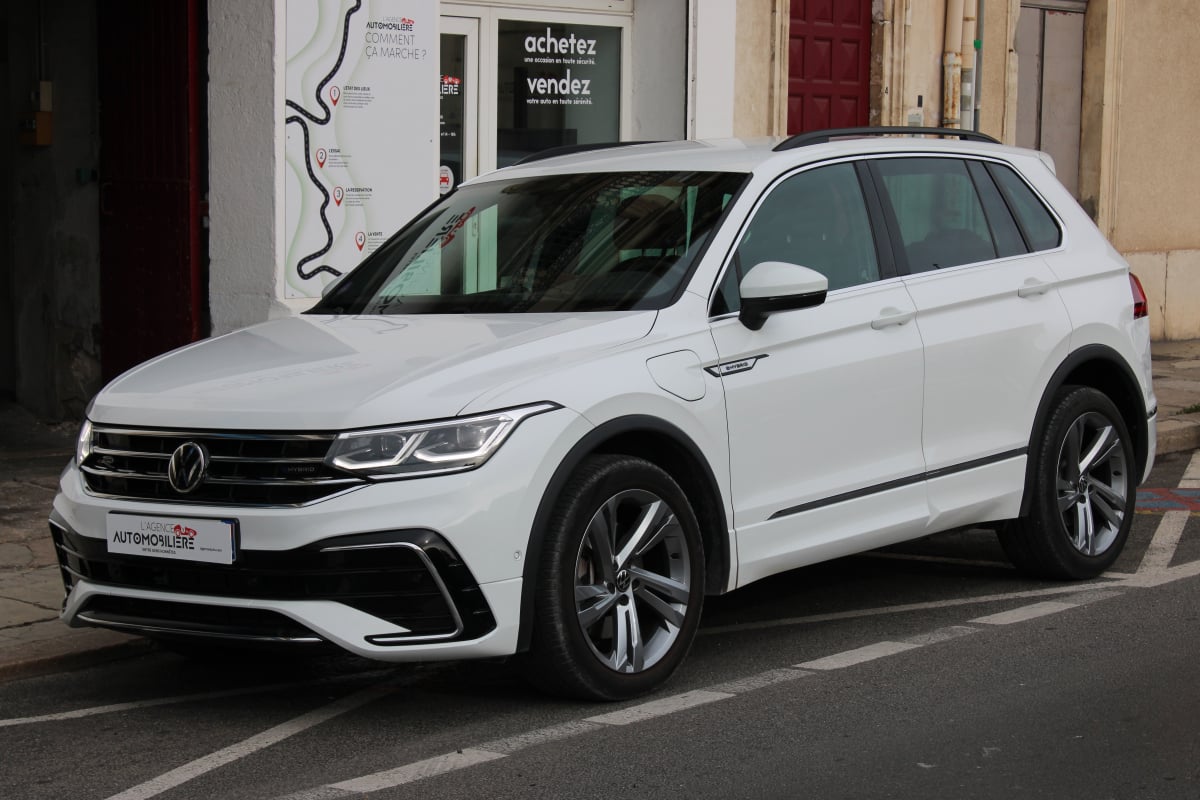 Volkswagen Tiguan 1.4 E-HYBRID 245H 150 PHEV HYBRID R-LINE DSG BVA — 1