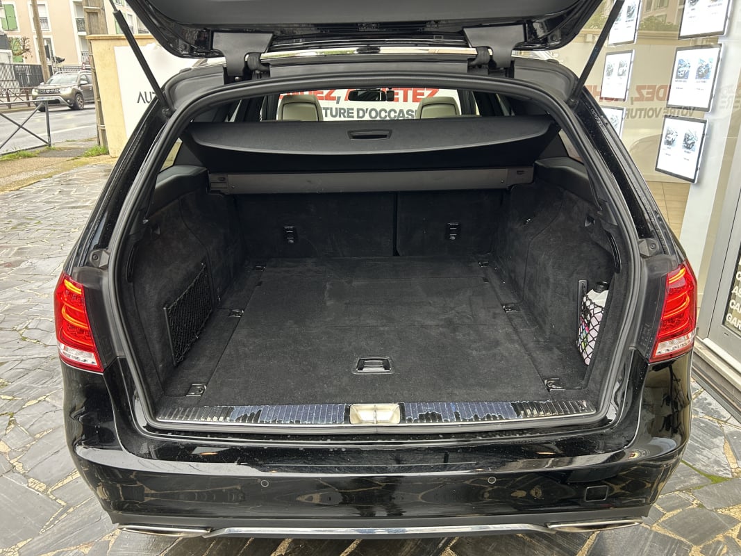 Mercedes-Benz Classe E 350 Bluetech EXECUTIVE 4-MATIC - Excellent Etat — 20