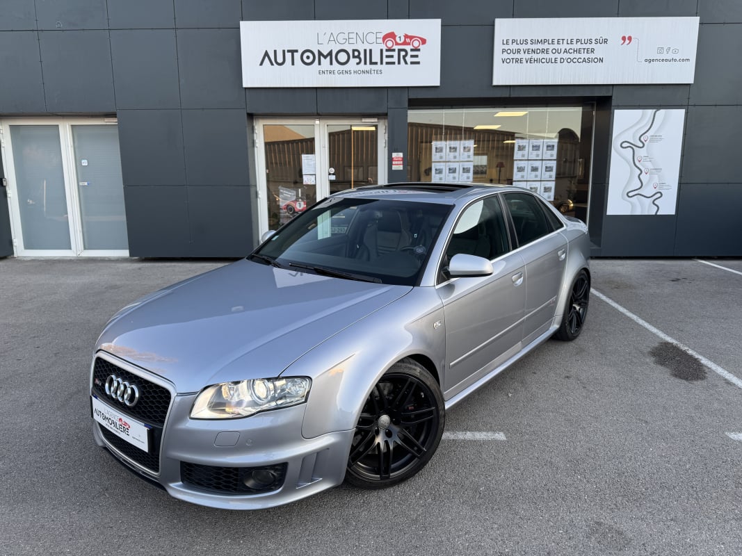 Audi RS4 4.2L FSI 420cv QUATTRO Bose Toit ouvrant Milltek — 1