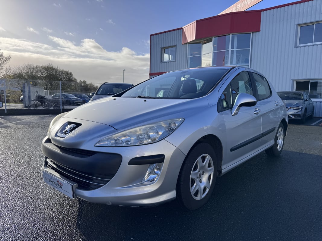 Peugeot 308 1.6 HDi 90 BUSINESS | REGULATEUR/CLIM — 1