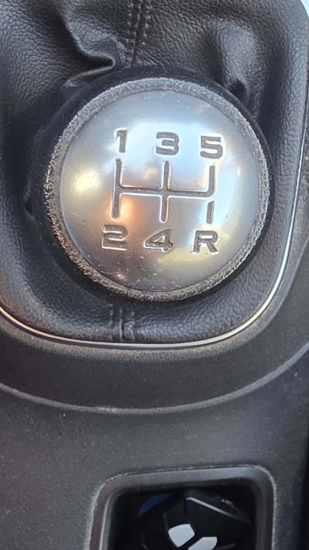 Citroen C4 II (1) 1.6 BLUEHDI 100 S&S 86G MILLENIUM BUSINESS — 36