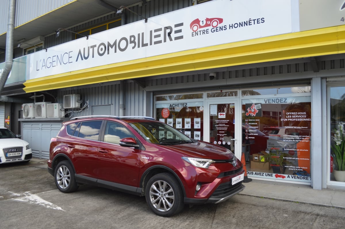 Toyota RAV4 HYBRIDE 197 AWD LOUNGE — 1