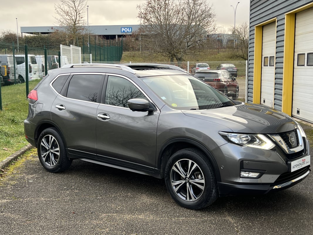 Nissan X-Trail 1.6 dCi 2WD 130 CV N-Connecta 1ère main Toit Ouvrant Caméra 360 Coffre elec — 1