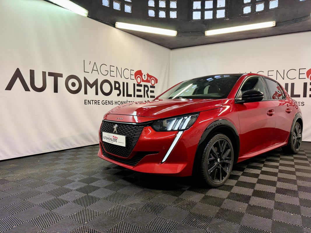 Peugeot 208 II 1.5 BLUEHDI 100 S&S GT BVM6 (Avec attelage amovible + entretien Peugeot) — 1