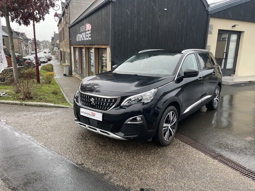 Peugeot 5008 1.5 BLUEHDI 130 CH EAT8 ALLURE — 1