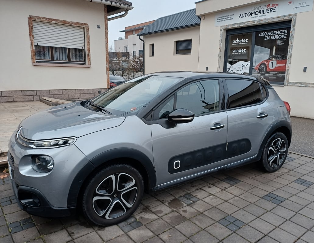 Citroen C3 1.2 Pure Tech 110CV BVA Shine Business Courroie changée — 1