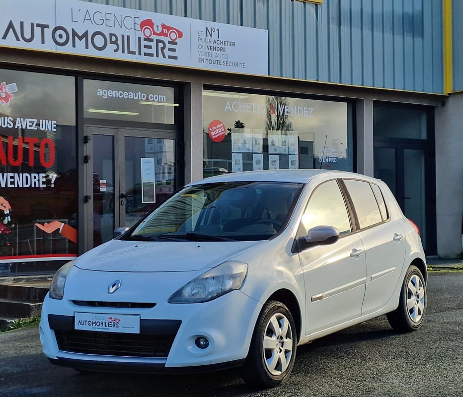 Renault Clio 1.5 DCI 75 CH — 1