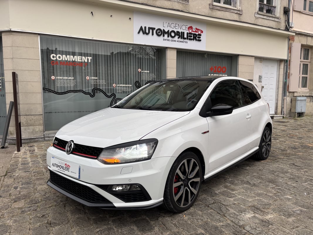 Volkswagen Polo Phase 2 GTI 1.8 TSI 16V BlueMotion DSG7 192 cv Boîte auto — 1