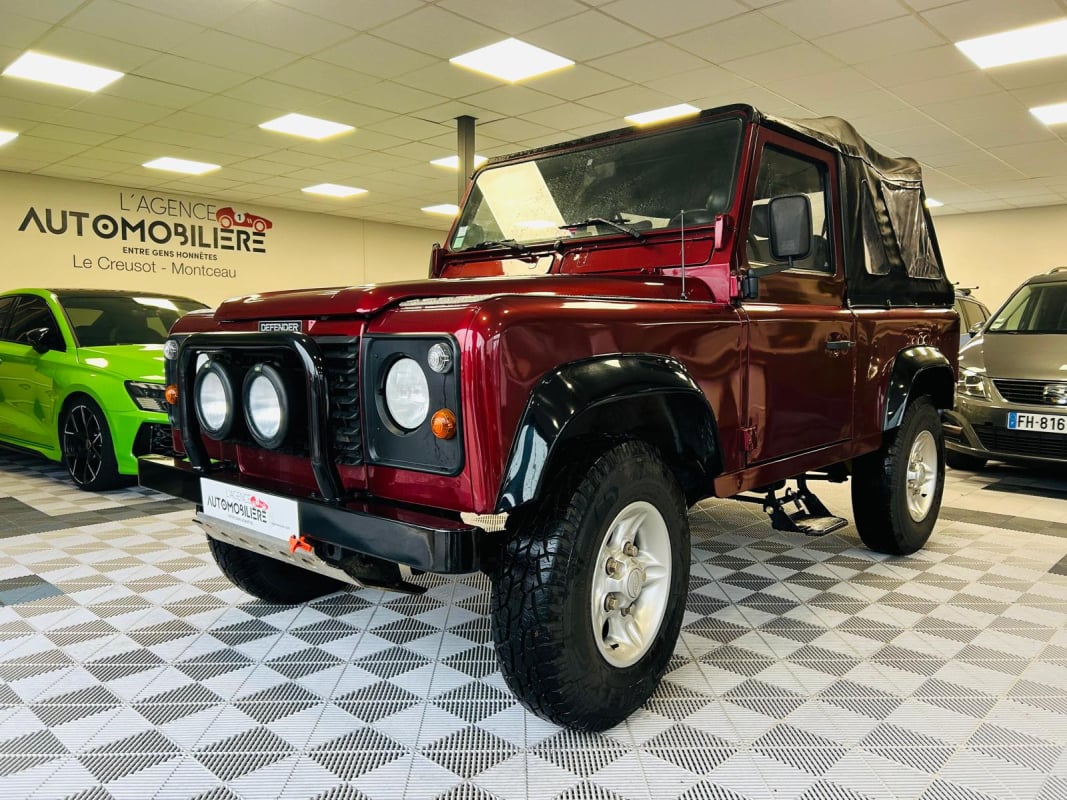 Land Rover Defender 2.5 TDi modèle X TREM 113cv - Pick Up — 2