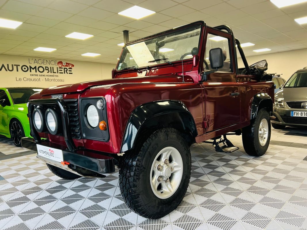 Land Rover Defender 2.5 TDi modèle X TREM 113cv - Pick Up