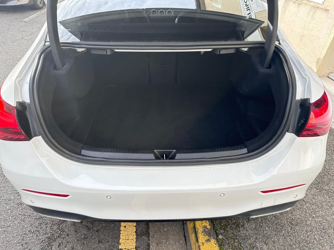 Mercedes-Benz Classe A 180 D AMG LINE+Toit Ouvrant+Options — 23