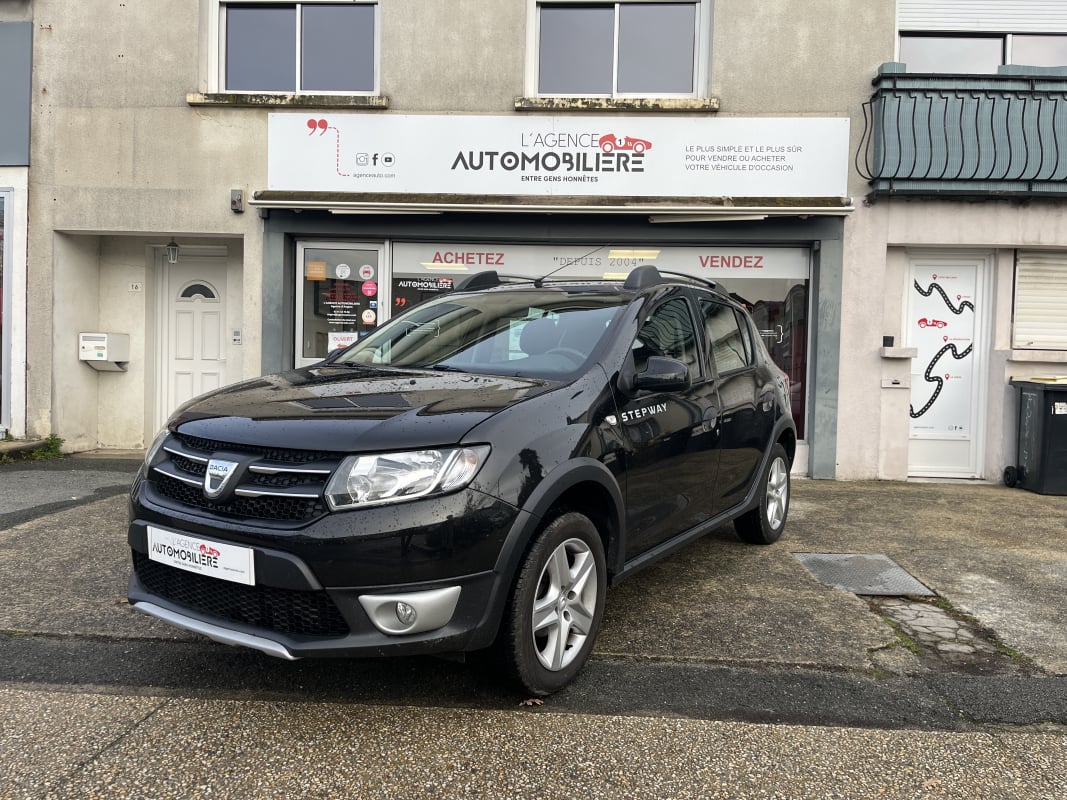 Dacia Sandero Stepway TCe 90cv — 1