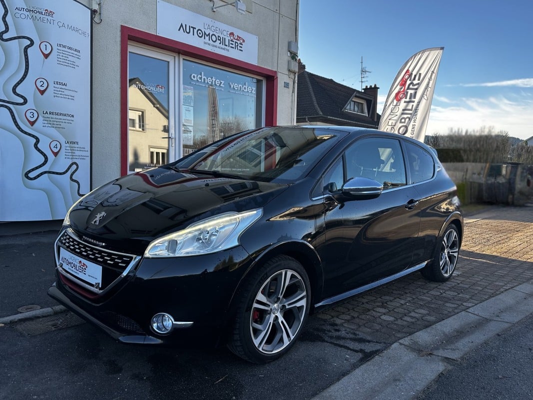Peugeot 208 GTI 1.6 THP 200 ch — 1