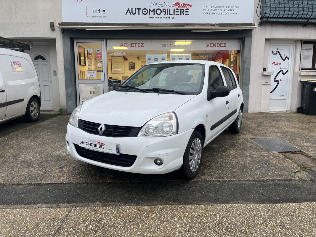 Renault Clio Campus Evolution 5 Portes 1.2 i 75 cv — 1