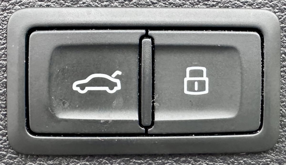 Audi A6 Avant 3.0 l TDI 286ch Avus S-line quattro tiptronic/Carnet numérique complet — 40