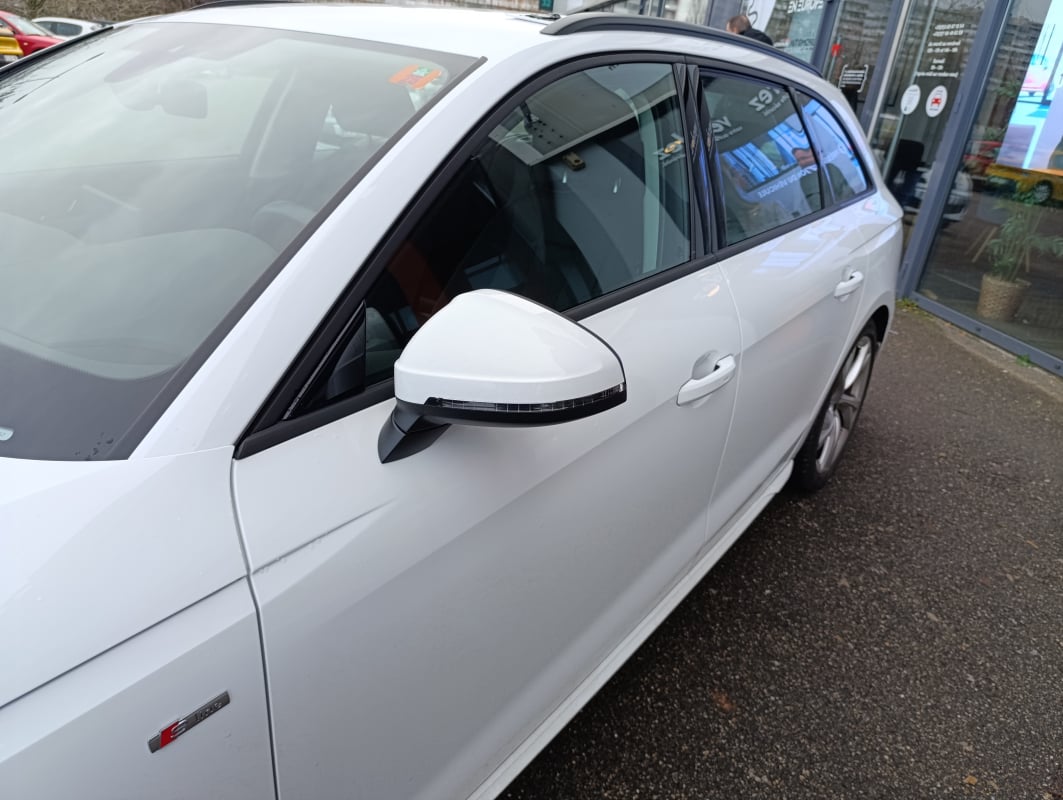 Audi A4 Avant II Avant 40 2.0 TDi S-tronic7 204 cv BVA S-LINE - PREMIERE Main — 35