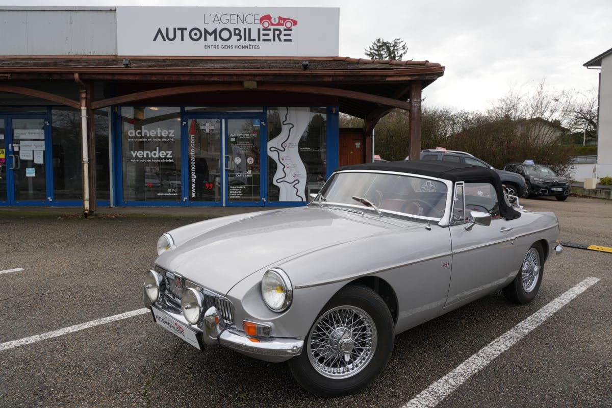 MG B 1.8 97 CONVERTIBLE — 1