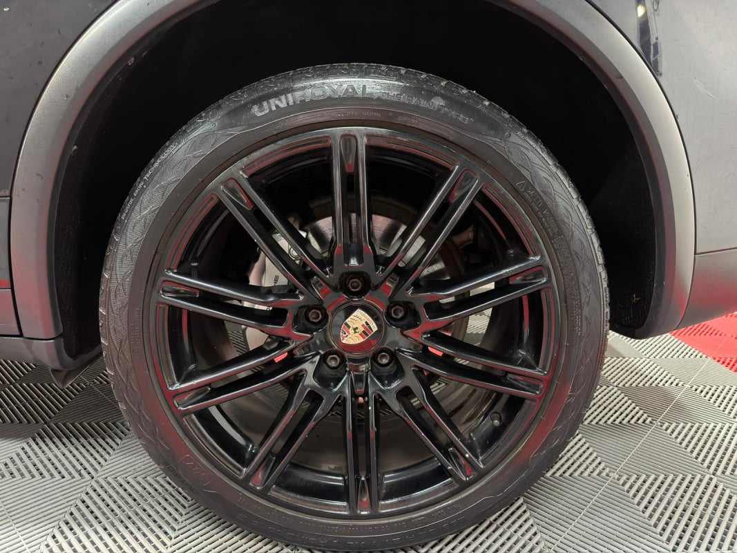 Porsche Cayenne S Hybrid V6 380cv – Suivi complet – CT vierge — 31