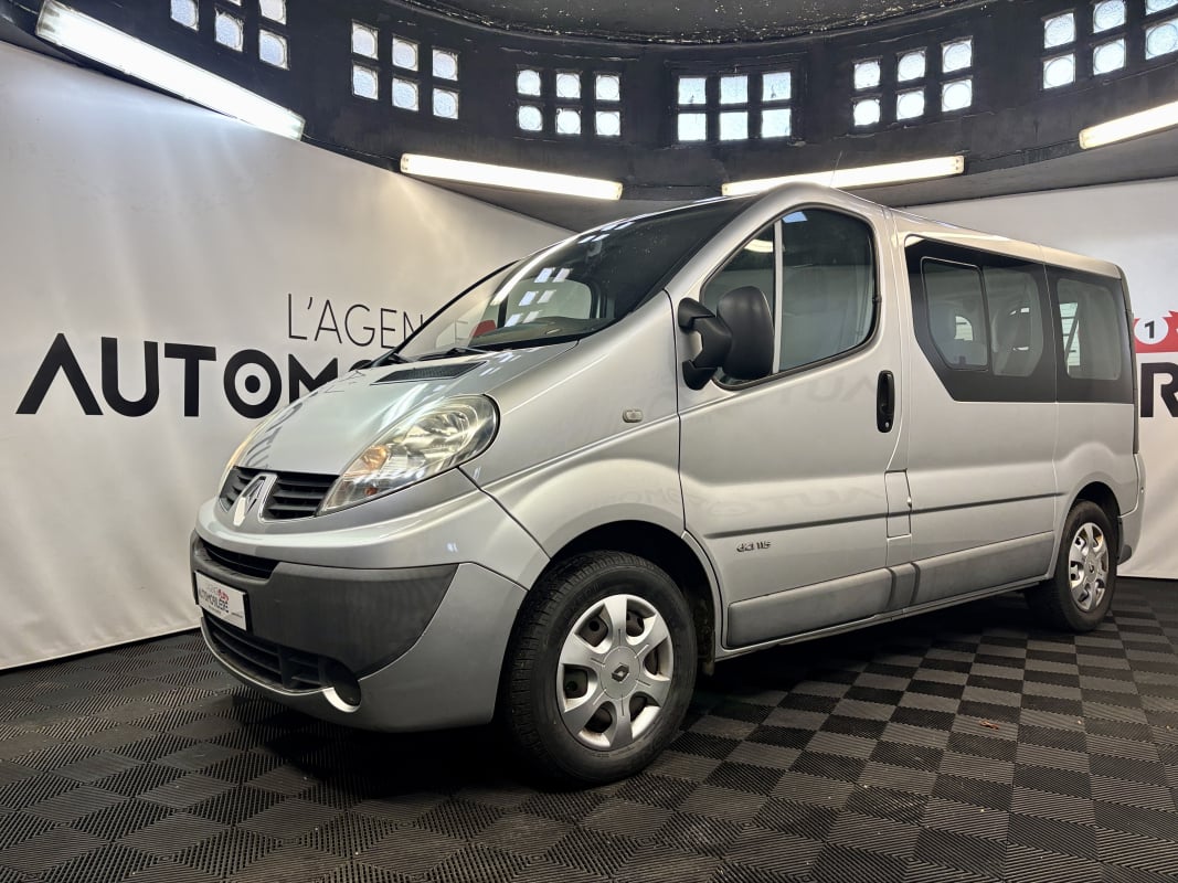 Renault Trafic PASSENGER EXPRESSION L1H1 1000 2.0 DCI 115 9PL — 1