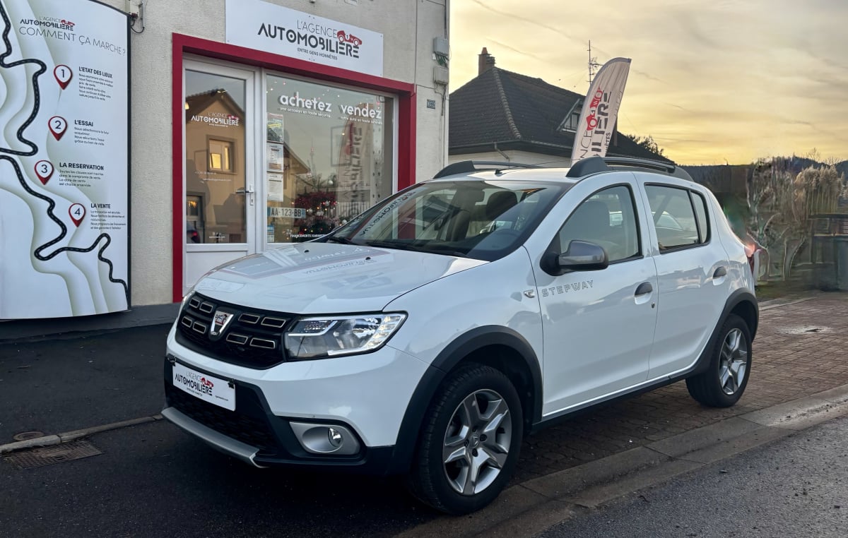 Dacia Sandero II Stepway 0.9 TCe 12V 90 ch — 1