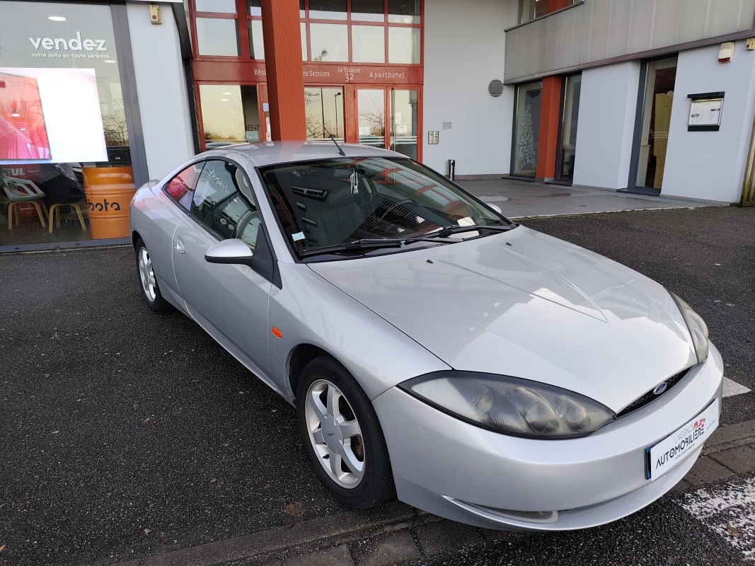 Ford Cougar 2.0 i 16V Coupé 130cv - DISTRI FAITE — 1