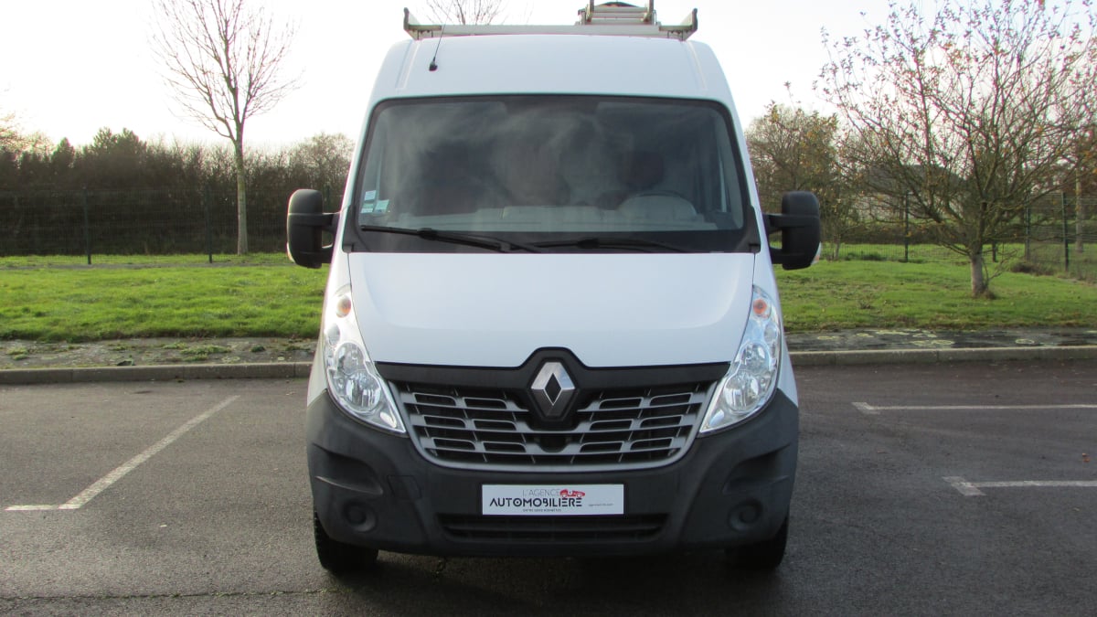 Renault Master 3,5T L2H2 2,3L DCI 165CH GRAND CONFORT TVA RECUPERABLE — 2