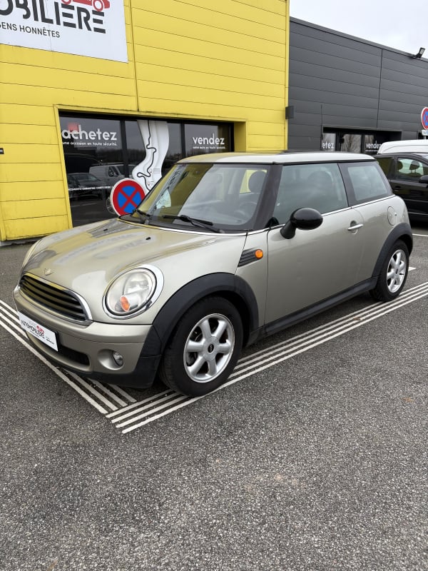Mini Mini R56 1.4i Hatch One — 2