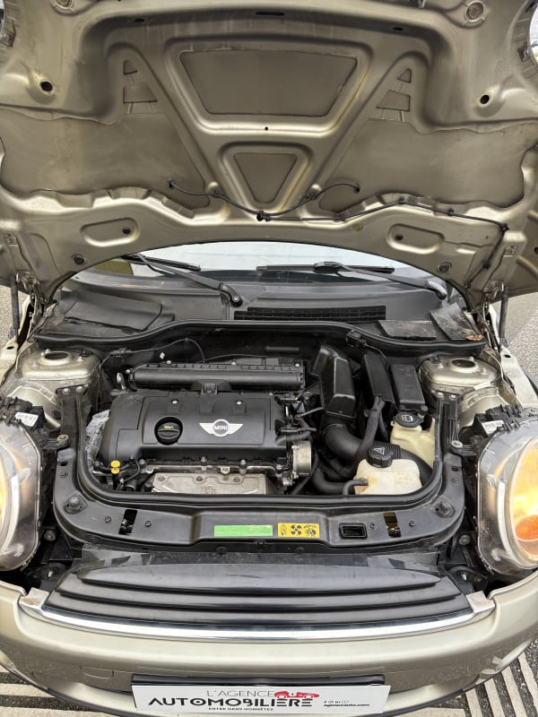 Mini Mini R56 1.4i Hatch One — 19