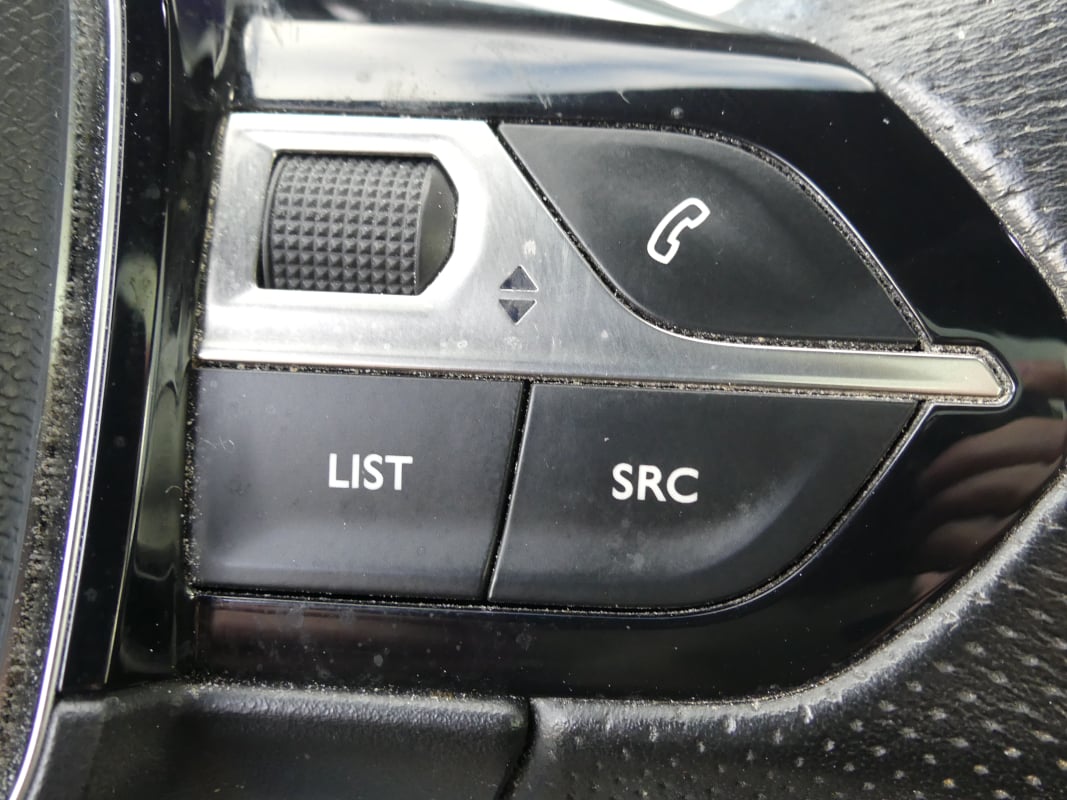 Peugeot 3008 GT LINE 120 CV ETA6 — 39