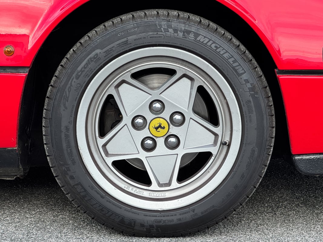 Ferrari 328 GTS 3.2 - Historique connu - Faible kilométrage — 40