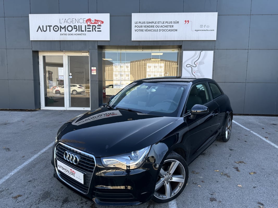 Audi A1 1.6 TDI 90cv AMBIENTE S-TRONIC — 1