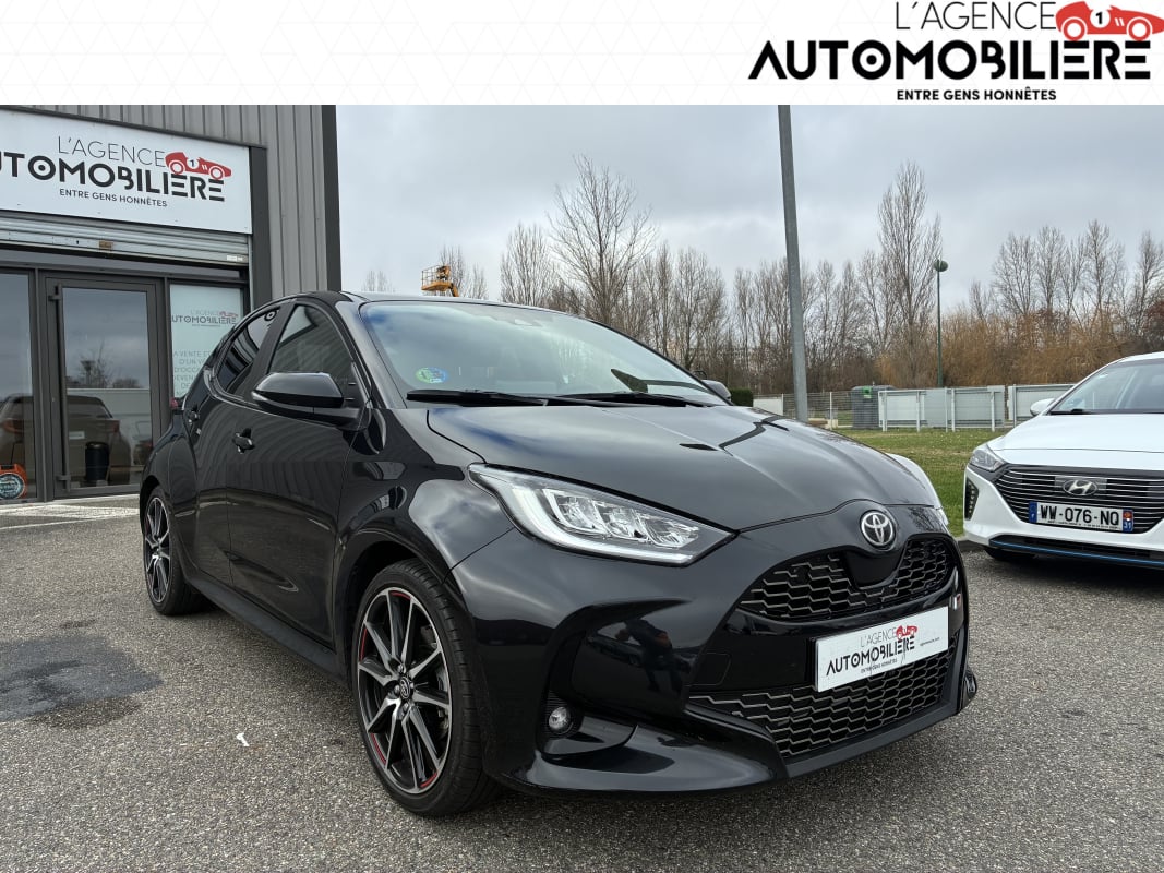 Toyota Yaris IV 1.5 HYBRIDE 116H GR SPORT — 1