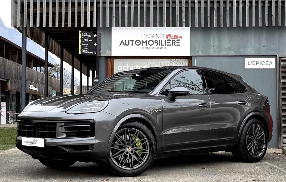 Porsche Cayenne Coupé E-Hybrid 3.0 V6 470ch 1°Main / Jantes 21 RS - Ecran passager - Toit pano — 1