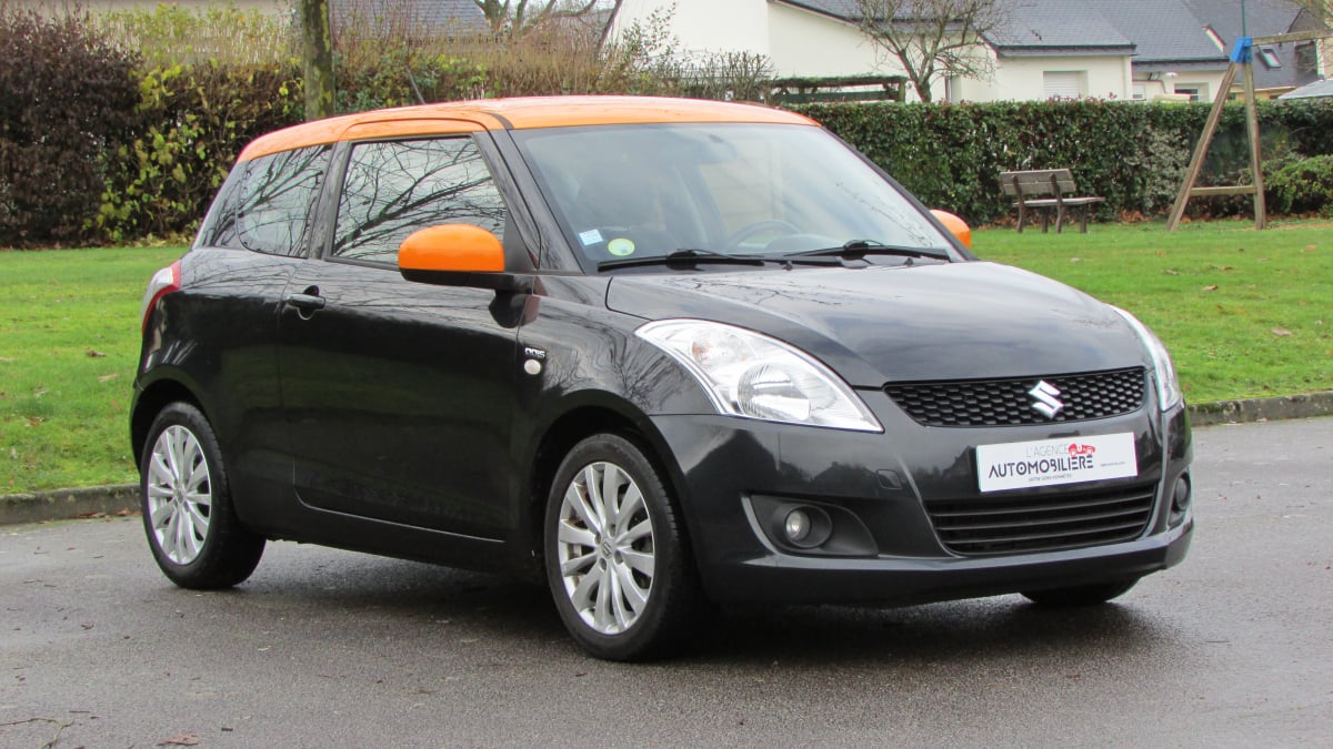 Suzuki Swift 1,3L DDiS 75CH GLX 3 PORTES — 1