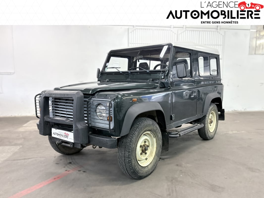 Land Rover Defender 2.5 90 TD5 122cv 1ère main — 1