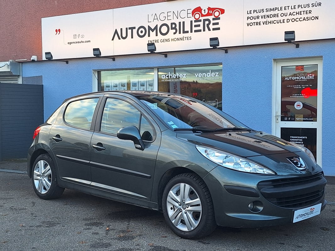 Peugeot 207 1.6 HDi 110 ch Executive 5P — 1