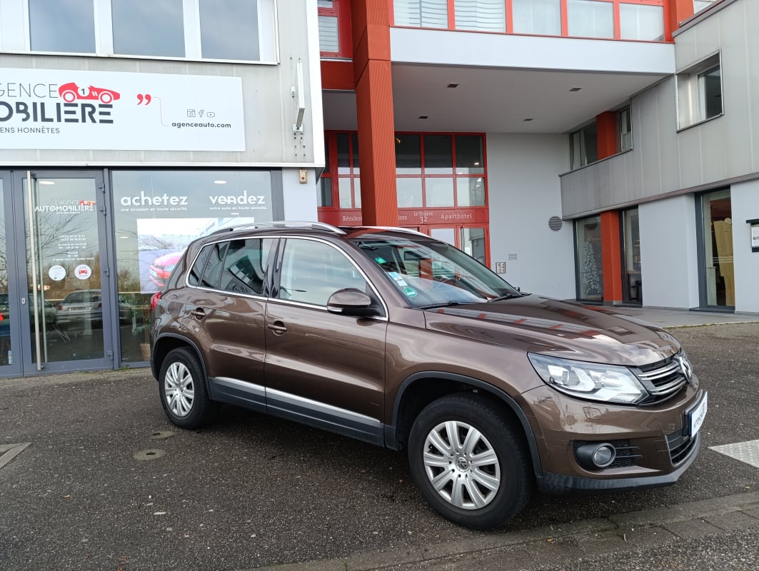 Volkswagen Tiguan II 2.0 TDi 4Motion 170 cv Sport Line - Toit ouvant Pano — 1