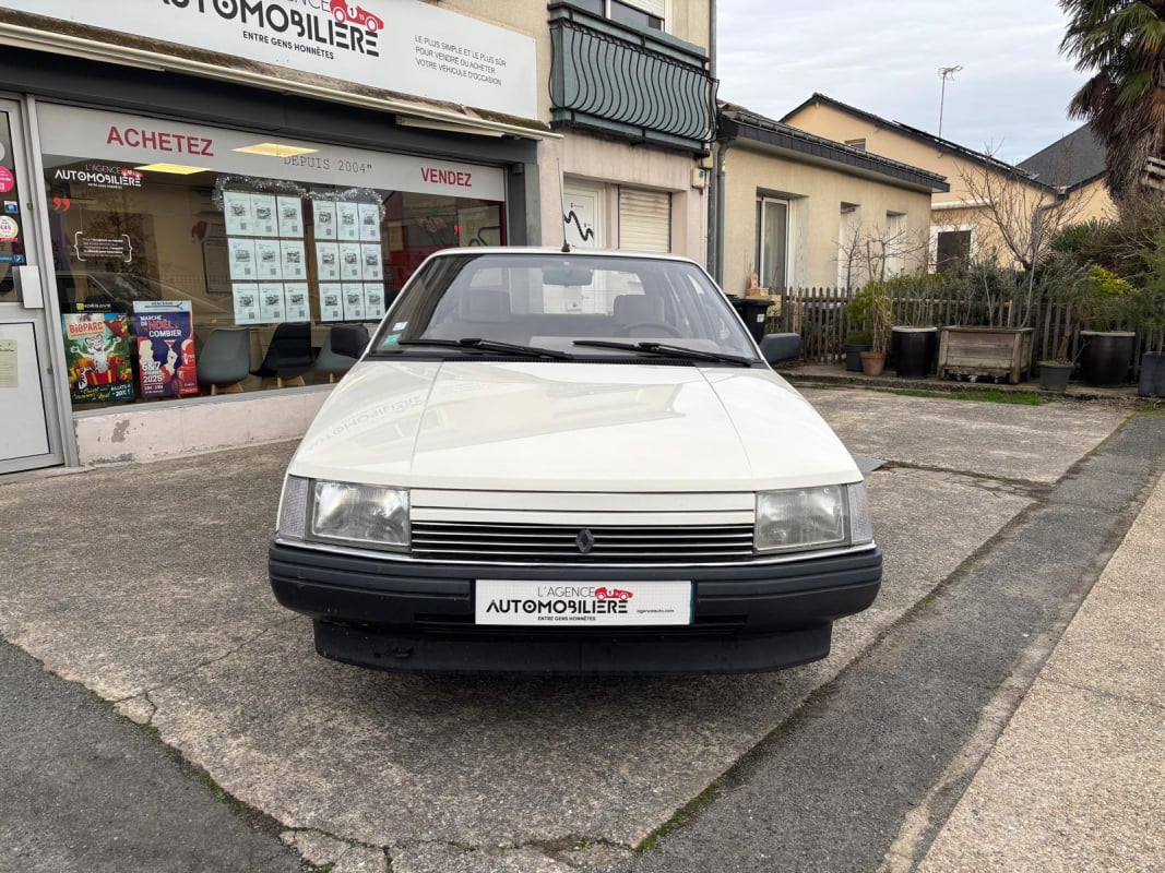 Renault R25 GTS 2.0 103cv - Suivi complet - 2ème main — 2