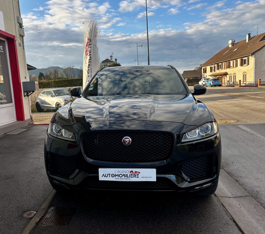 Jaguar F-Pace 20d 2.0 D AWD 180 ch CHEQUERED FLAG — 2