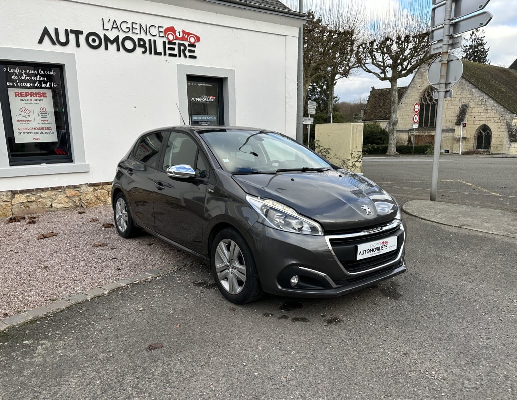 Peugeot 208 Puretech 82ch Style — 1