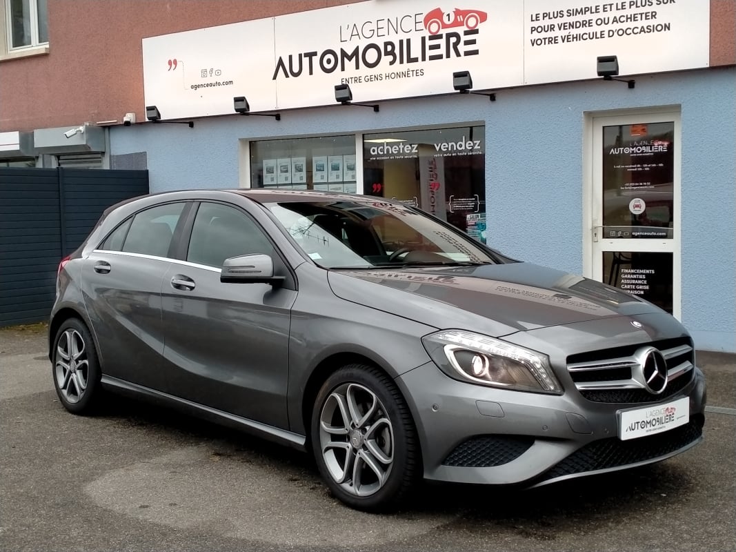 Mercedes-Benz Classe A 200 SENSATION 156CH — 1