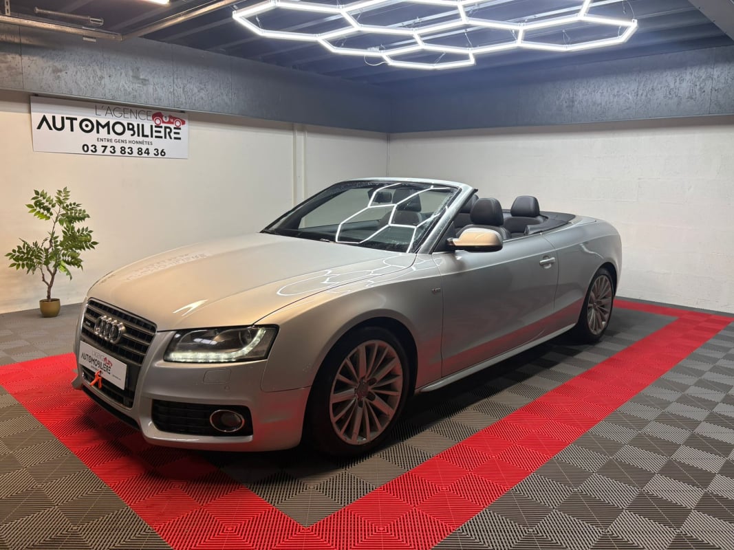 Audi A5 Cabriolet Quattro (8F7) 2.0 TFSI 16V S-Tronic7 211 cv Boîte auto — 2