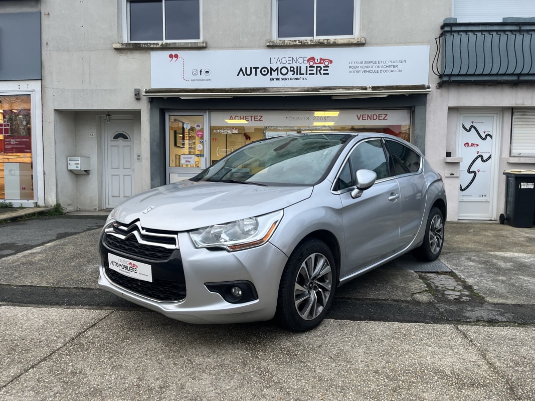 Citroen DS4 1.6 HDi 115cv SO CHIC - Boîte automatique — 1
