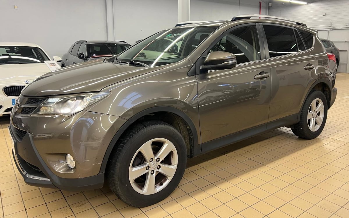 Toyota RAV4 IV 150 D-4D FAP LIFE EDITION 4WD — 1